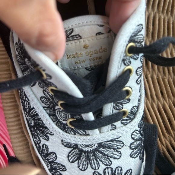 KATE SPADE X KEDS Daisy Print Sneakers - Size 6 - Picture 6 of 7